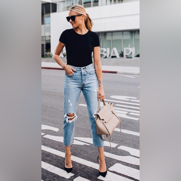LEVIs Distressed Wedgie Icon Jeans - Picture 1 of 6